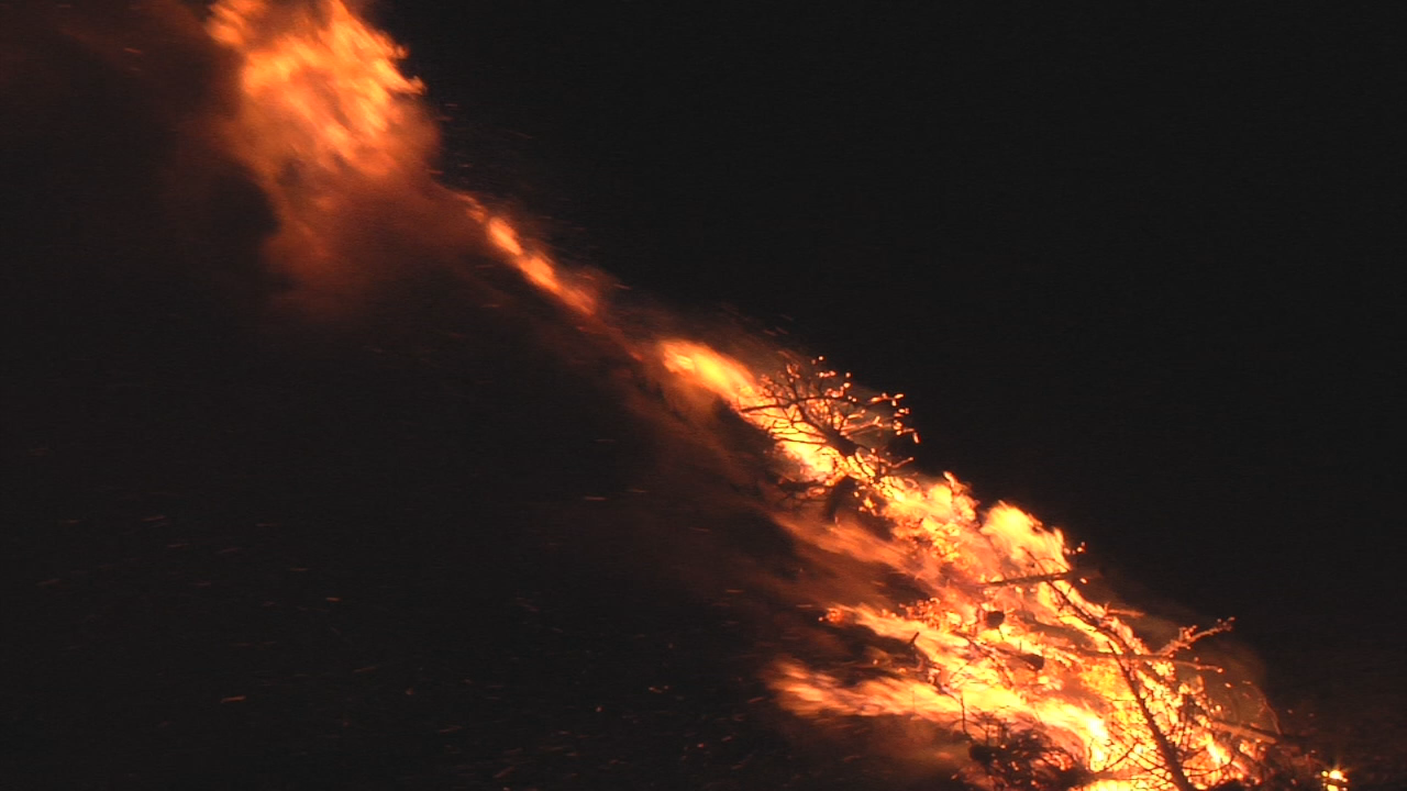 Thumbnail image for GC Newsflash: Groton's Christmas Tree Bonfire 2018